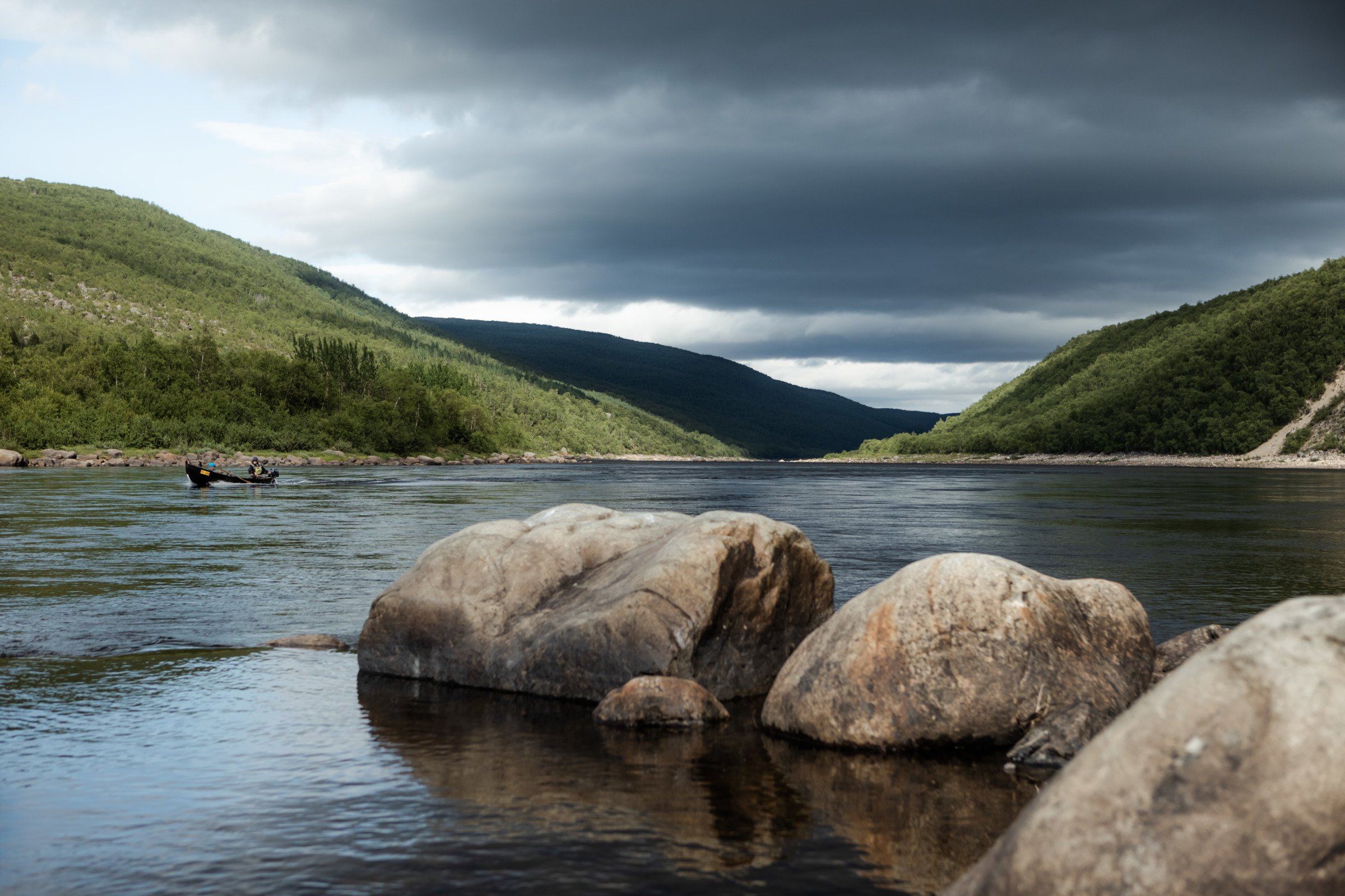 Kutsu kuntalaisille ja yrityksille: Tervetuloa Karigasniemen, Utsjoen ja Nuorgamin kyläiltoihin keskustelemaan Tenon lohestuskiellon vaikutuksista!