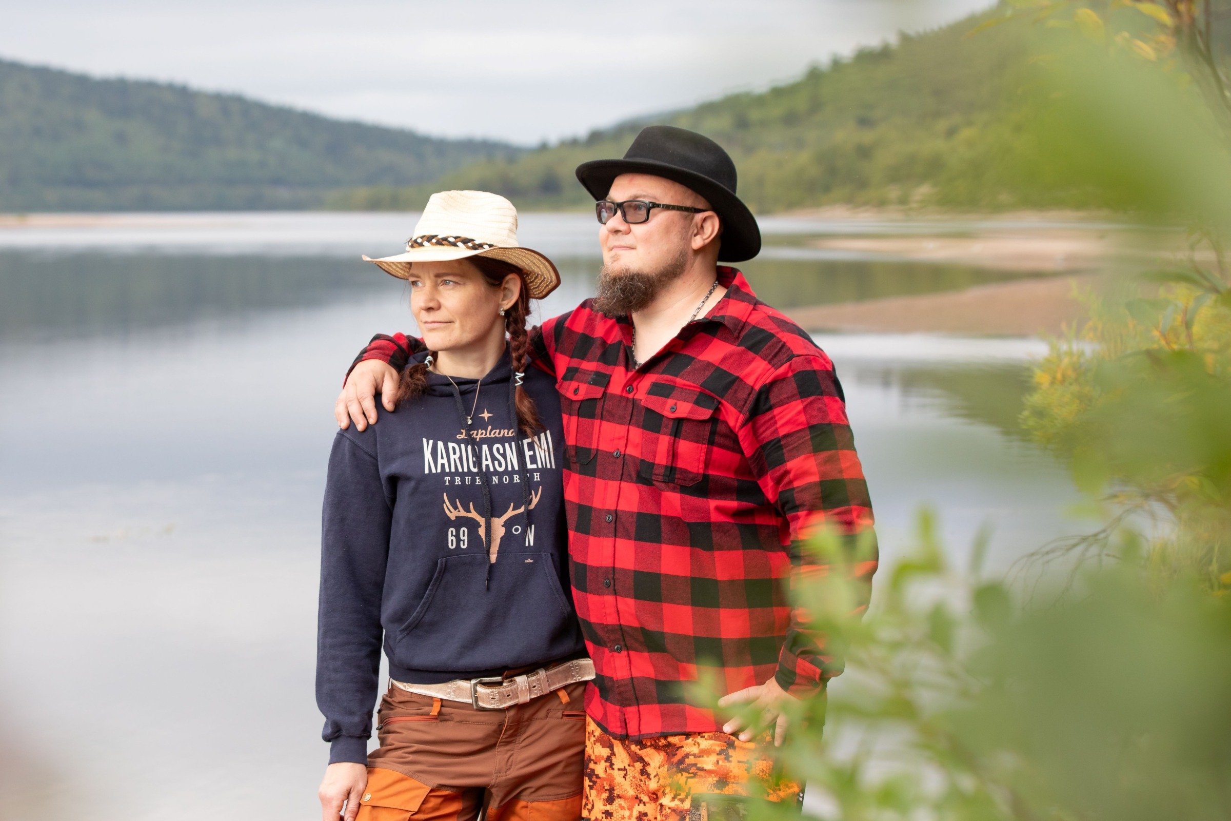 Mervi ja Tommi Ylimäki kotiutuivat Karigasniemen kyläyhteisöön